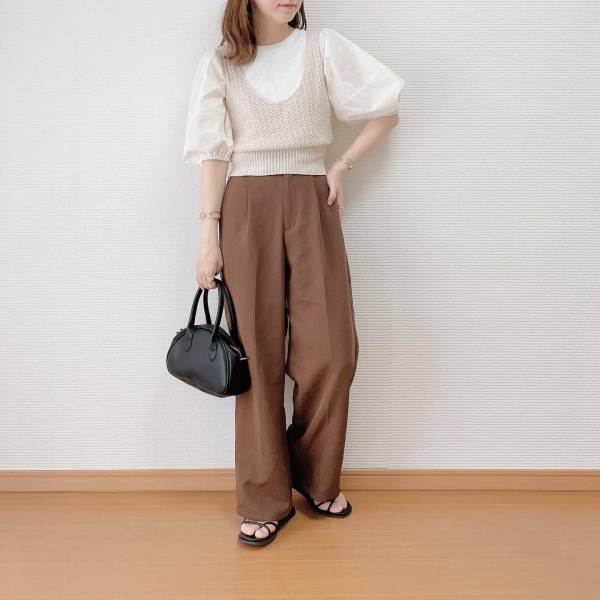 《安定の「黒」が無双中ッ！！》【ユニクロ】色・形・価格も最高（泣）「売れ筋サンダル」