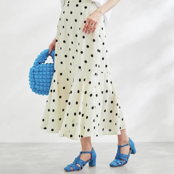 《これは本気で可愛い。》 【ROPÉ PICNIC】美シルエットで全方位モテ♡「ドット柄スカート」