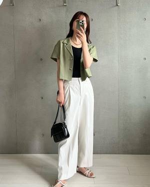 こりゃ、センスいいなッ♡♡【GU】1枚あればガンガン着回せる！ 夏の「一軍ワンピ」