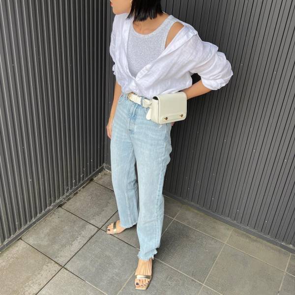 やっぱ「白」が大優勝ッ！！【ユニクロ】ユニ女も「かなりヘビロテ」って♡「万能シャツ」