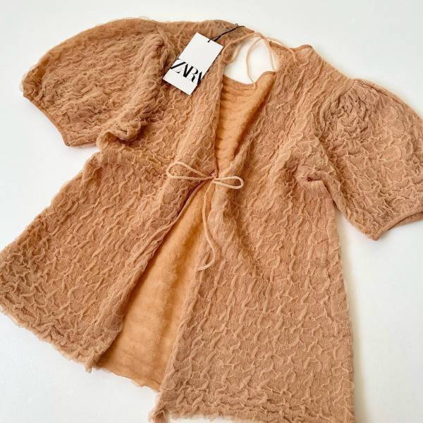 即「お迎え」！！「可愛すぎ」「感動」しちゃう♡【ZARA】”パフスリーブトップス”まとめ