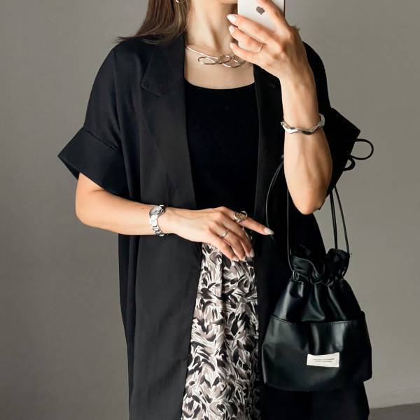 この夏、サッと羽織るだけでオシャレ！「こなれ感アップ」”半袖シャツジャケット”コーデ3つ