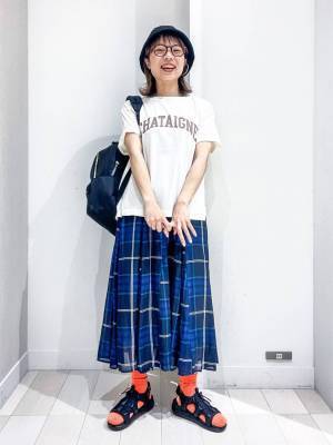 店員さんも「イロチ買い」！ 【グローバルワーク】1点投入で主役級♡「チェックスカート」