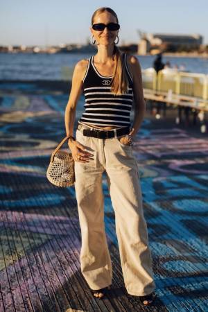 どんなテイストも、巧みに着こなす！ ペルニーレ・タイスベックの夏スタイル【今、気になるファッションアイコン】