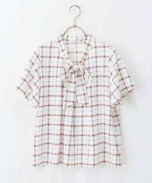 カジュアルもキレイめも「好相性」なの〜♡【ハニーズ】「着こなし方いろいろ」”半袖ブラウス”4選