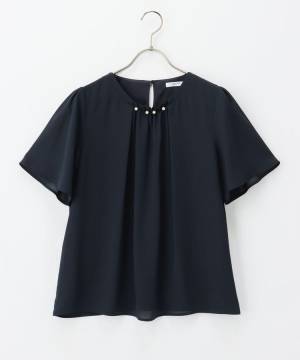 カジュアルもキレイめも「好相性」なの〜♡【ハニーズ】「着こなし方いろいろ」”半袖ブラウス”4選