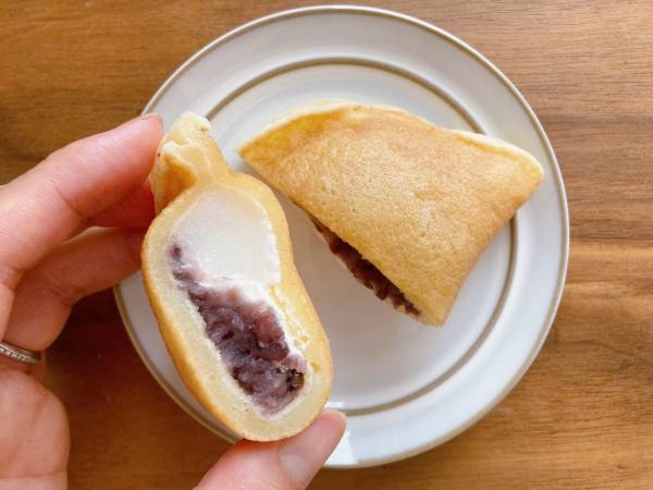 【セブン】「絶品です♡」「驚くほどもちもち」と《大好評》“羽二重餅＆粒あん”がスゴい
