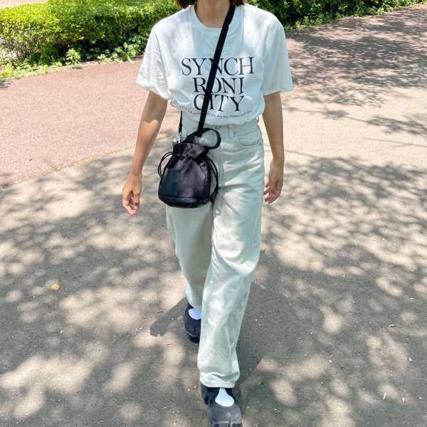 「高見え確実」「めちゃくちゃお手頃」と大好評♡♡【しまむら】“ロゴT”まとめ