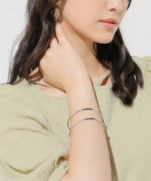 330円！？「高見え」すぎんか！？【ハニーズ】コスパ最強”アクセ”紹介