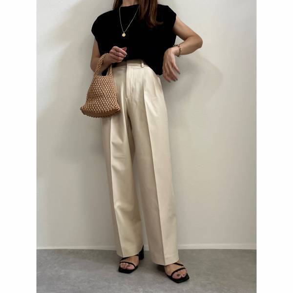 めーーっちゃ「スタイルアップ」♡「着回し抜群」【ユニクロ・GU】“黒Tシャツ”コーデ特集