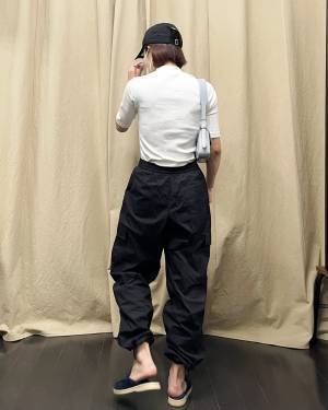 待望の「救世主」！！ヘビロテ確実ですっ！！【ユニクロ】めちゃ優秀“ハイネックT”紹介