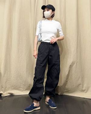 待望の「救世主」！！ヘビロテ確実ですっ！！【ユニクロ】めちゃ優秀“ハイネックT”紹介