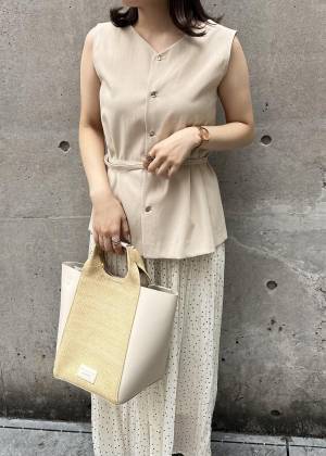 「ノーマークだった。。。」【ROPÉ PICNIC】1枚でも重ね着でも使える♡「上品ブラウス」