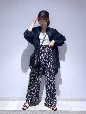 マッッジで可愛い♡♡【ローリーズファーム】体型カバーもバッチリ！「シアーシャツ」