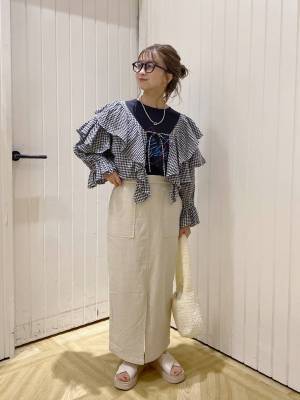 ビビるぐらい可愛いいッ♡♡【ローリーズファーム】1枚で即おしゃれ見え！「フリルトップス」