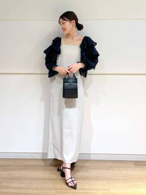 ビビるぐらい可愛いいッ♡♡【ローリーズファーム】1枚で即おしゃれ見え！「フリルトップス」