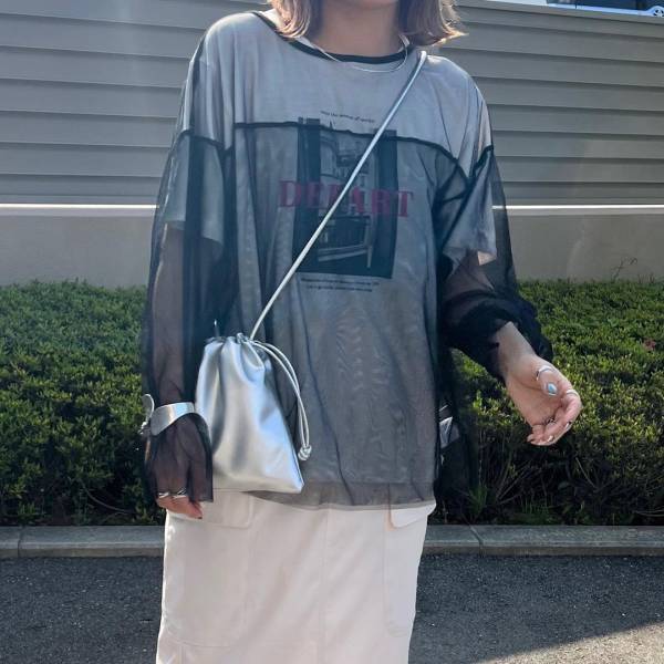 『抜け感』がたまらんッ♡ 【しまむら】マニアがこぞって買ってる♡「シアートップス」