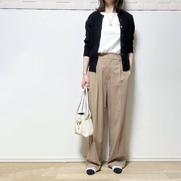 ＜ 寒暖差ダルいなぁ（泣）→ 解決！＞【ユニクロ】冷房対策にもピッタリ◎「薄手カーディガン」