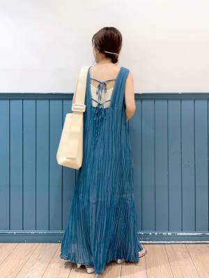 絶対に見逃せん。。。【ローリーズファーム】夏の”一軍候補”に任命！「大人っぽワンピ」