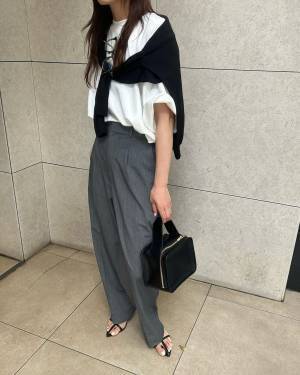 ええッ！！「超イイ」こりゃ即買い！【ユニクロ】”タックワイドボトムス”特集