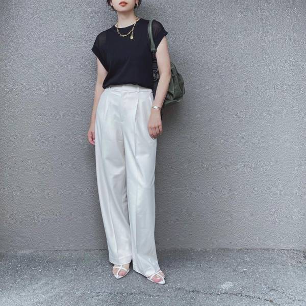 ＜バズりが止まらん♡＞【ユニクロ】真似したい！「タックワイドパンツ」コーデ術♡