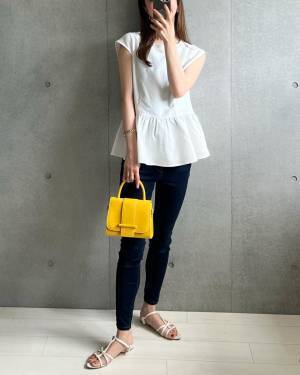 ＜入荷して即完売？！＞【GU】見かけたら、すぐ買って！ 話題の「ペプラムブラウス」