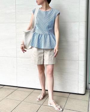 ＜入荷して即完売？！＞【GU】見かけたら、すぐ買って！ 話題の「ペプラムブラウス」