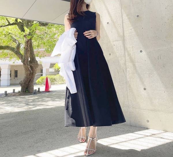 ＜着る服ない（泣）→ 解決！＞【ユニクロ】涼しい！ 楽ちん！「袖なしワンピース」