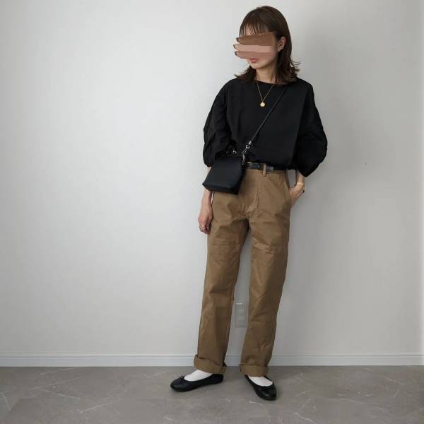 「かなりのヒット商品」夏の救世主だぁぁ！！【ユニクロ】”ベージュボトムス”が優秀