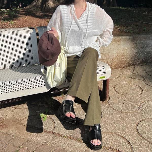 大反響で「再販」決定！！タイプすぎ！【しまむら】”アノラックプルオーバー”集