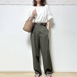 ＜新色追加＞マジ「超イイ」！！【ユニクロ】安定の便利さ”タックワイドボトムス”まとめ