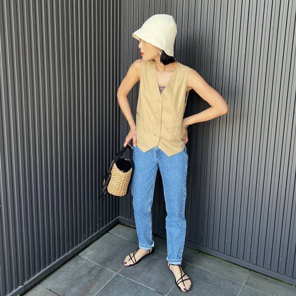 【衝撃】コスパ、すごーーっ！【GU】着回し力ハンパない「優秀トップス」