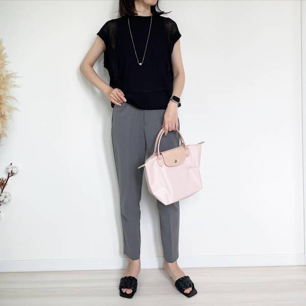 《お願い！ 在庫消えないでッ！》【GU】この夏大本命の予感♡「モノトーントップス」