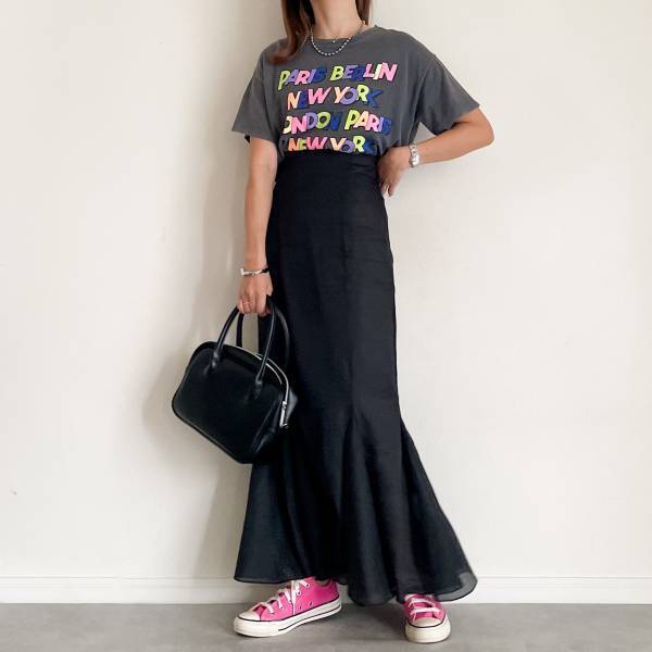 ZOZOで人気の【JUNOAH】「神シルエット」な「シアーマーメイドスカート」がオススメ