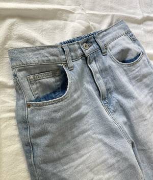 「ヘビロテ」決定？！「夏」に穿きたい！【しまむら】「穿き心地◎」の”ブルーデニム”