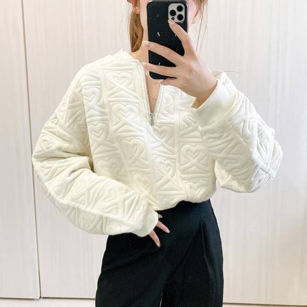 「大当たりだった」！！思わず「お持ち帰り」【ZARA】”ホワイトトップス”がかわいすぎるっ