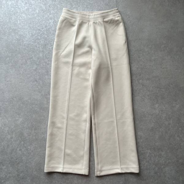 ＜今年はひと味違う！＞「ヘビロテ確定」だよ…！【ユニクロ】快適すぎる「万能ドライスウェット」