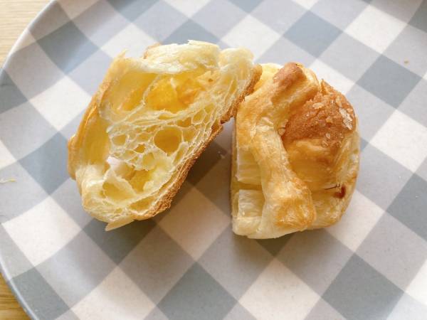 「甘党さん」集合ーッ！！「ふんわり甘い香り」がたまらん…♡【セブンイレブン】“カスタードデニッシュ”が絶品