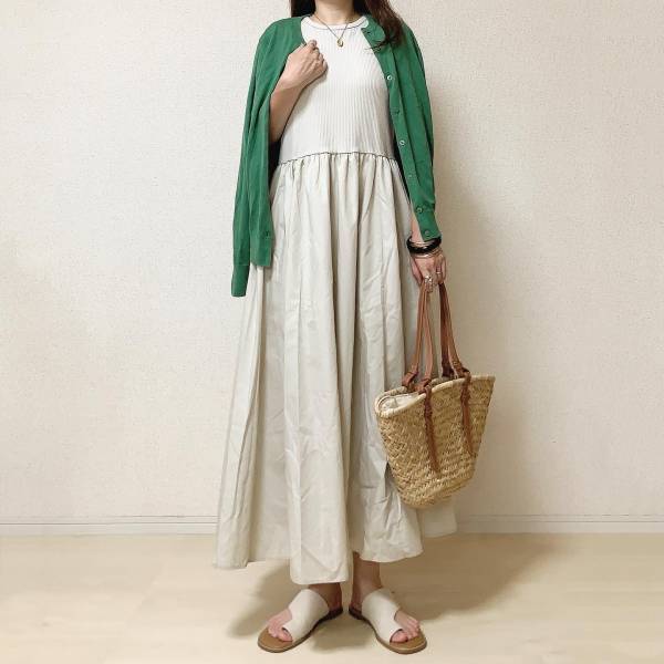 「思わず2色買い」♡シルエットが「かわいすぎるんです！」【GU】ヘビロテ超確実“ふんわりワンピース”特集