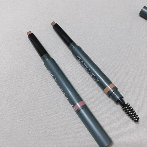 「クオリティ」高すぎ！超優秀な「マストアイテム」！【ダイソー】カラバリ豊富“アイブロウペンシル”紹介