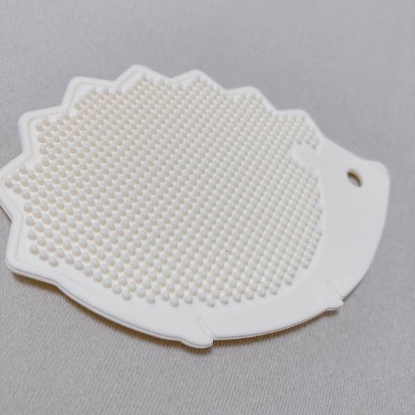 《超優秀！》「可愛すぎる！」♡しかも「コスパ」最強！！【ダイソー】ゲットすべき！“キッチンブラシ”紹介