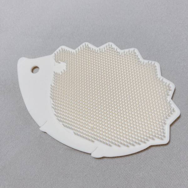 《超優秀！》「可愛すぎる！」♡しかも「コスパ」最強！！【ダイソー】ゲットすべき！“キッチンブラシ”紹介