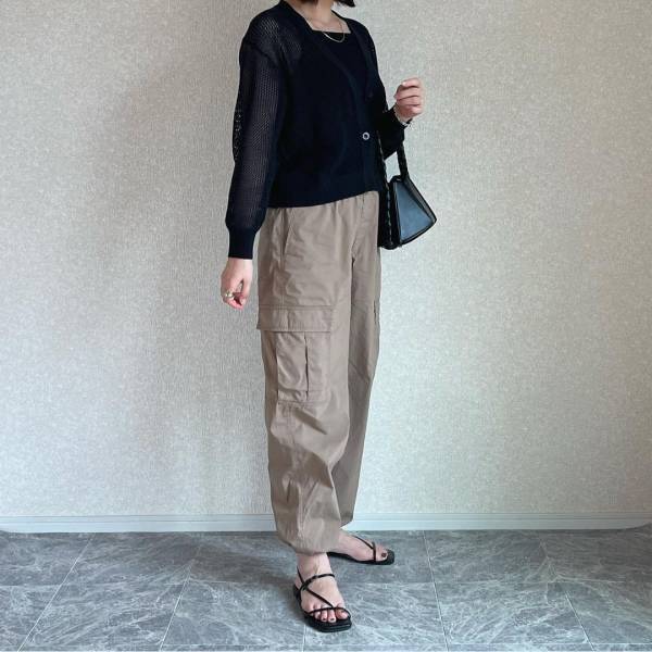 モード系が【ユニクロ】で買うなら？ カジュアルすぎない「カーゴパンツ」が正解！
