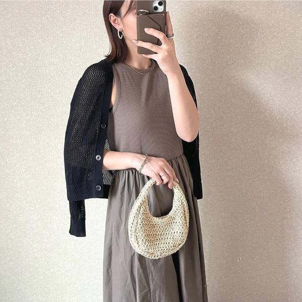 《こりゃ、お値段以上かも！？》【GU】次行ったら要チェック♡「高見えワンピ」