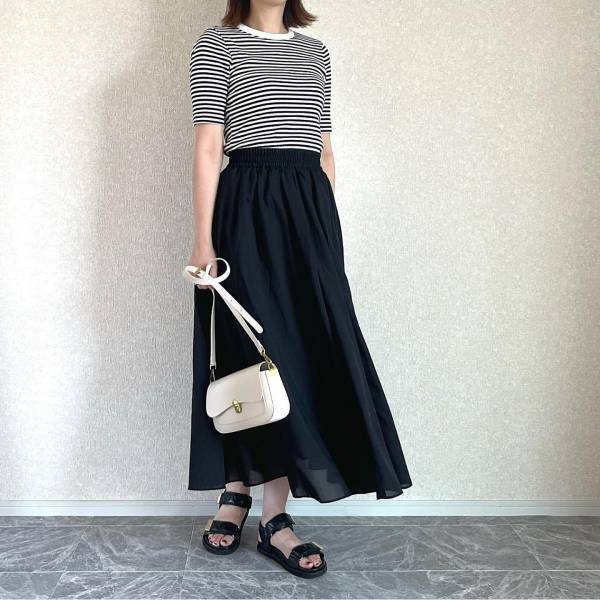 「何枚あっても欲しくなる」♡【ユニクロ】やっぱ、着回し力たっっか！「優秀ボーダーT」