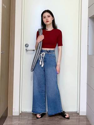 ヘルシーな肌魅せなら【JEANASIS】♡「クロップドTシャツ」がドツボですっ！