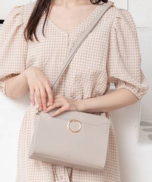 オシャレ女子はもう持ってる！？【ハニーズ】今すぐ買いたい！「ショルダーバッグ」