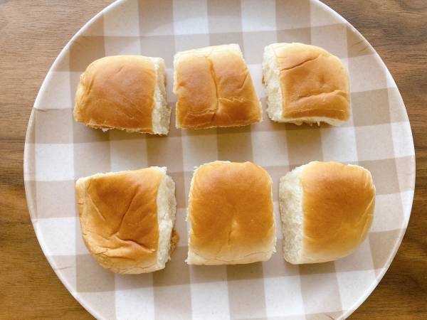 3種どこ食べても「納得のおいしさ！」食べるのワクワク【セブンイレブン】『3色パン』がスゴい