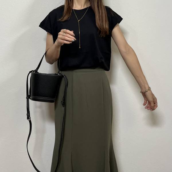 「毎年大人気」で「何年も愛用」してるッ！【フレンチスリーブT】のシルエットがキレイ！