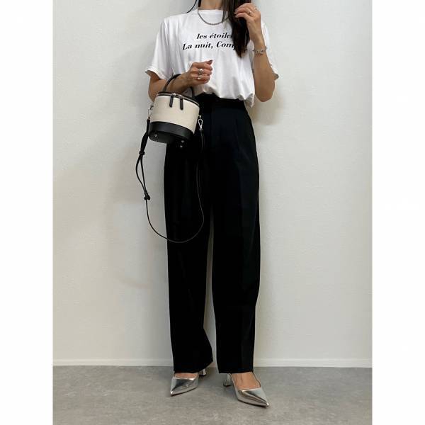 「メタリック」がかわいぃぃ！！【ZARA】”シルバーパンプス”は持っていると「便利」！！